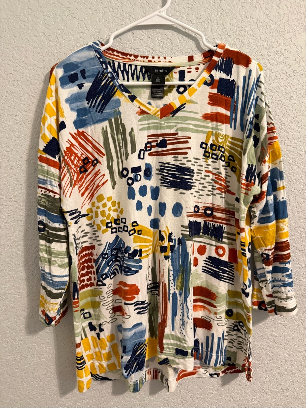 Ali Miles Multicolor Abstract Brushstroke V-Neck 3/4 Sleeve Top